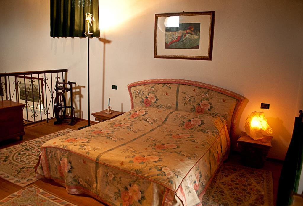 B&B Casa Medievale Del Mugnaio  Strassoldo Camera foto